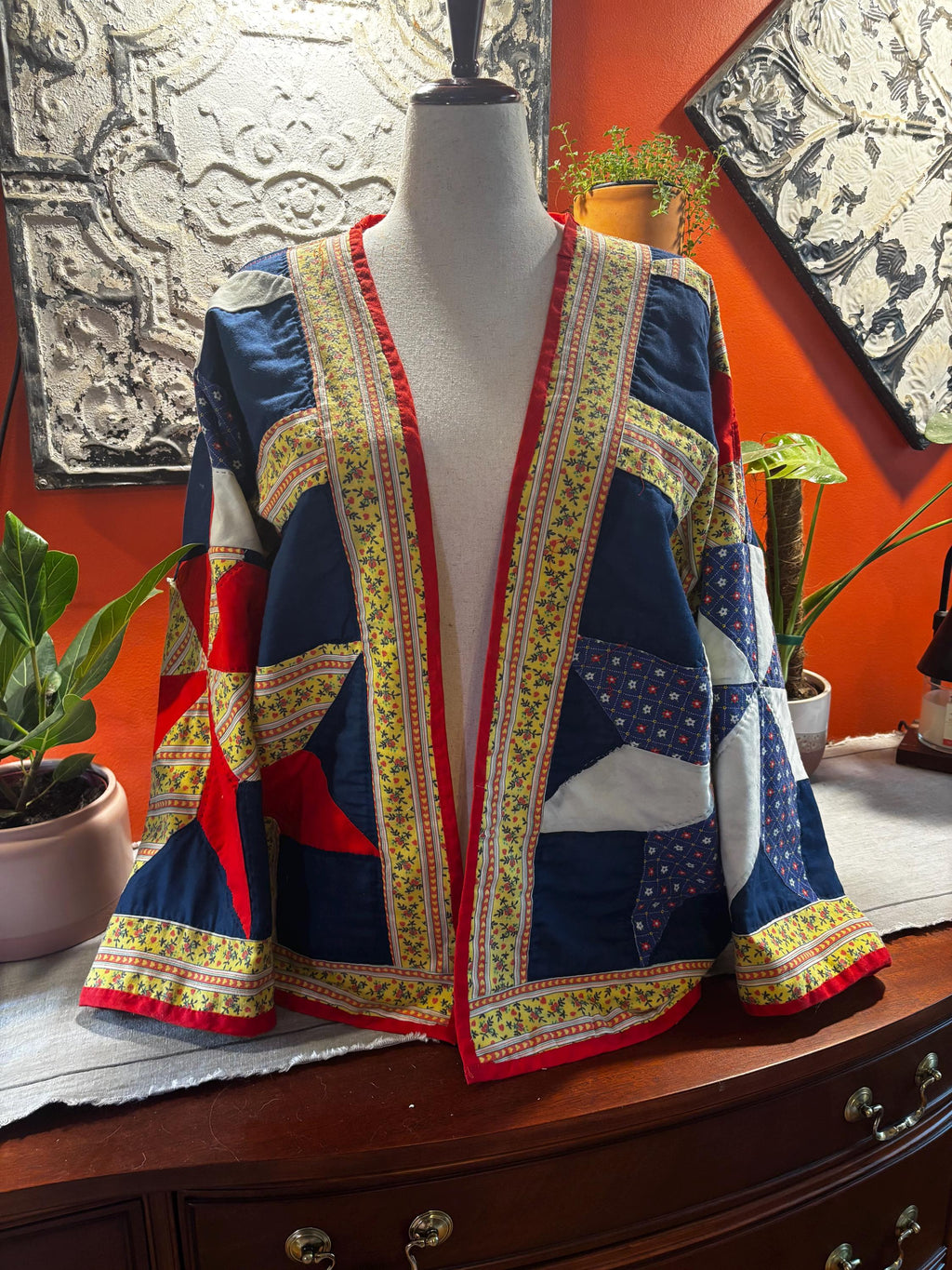Vintage (1930s) Quilt Jacket : Liberty, ready to celebrate